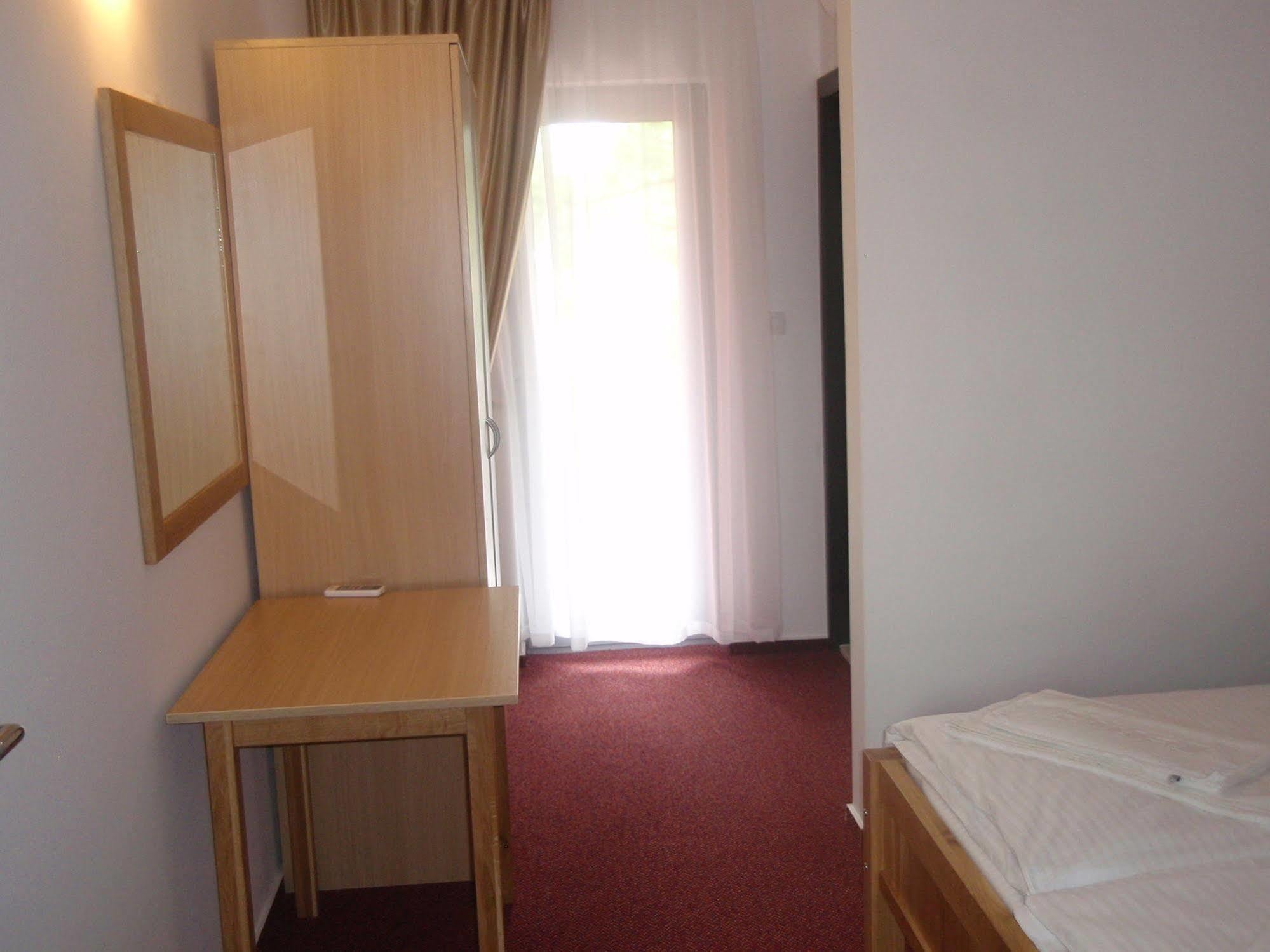Hotel Ivona Međugorje Esterno foto